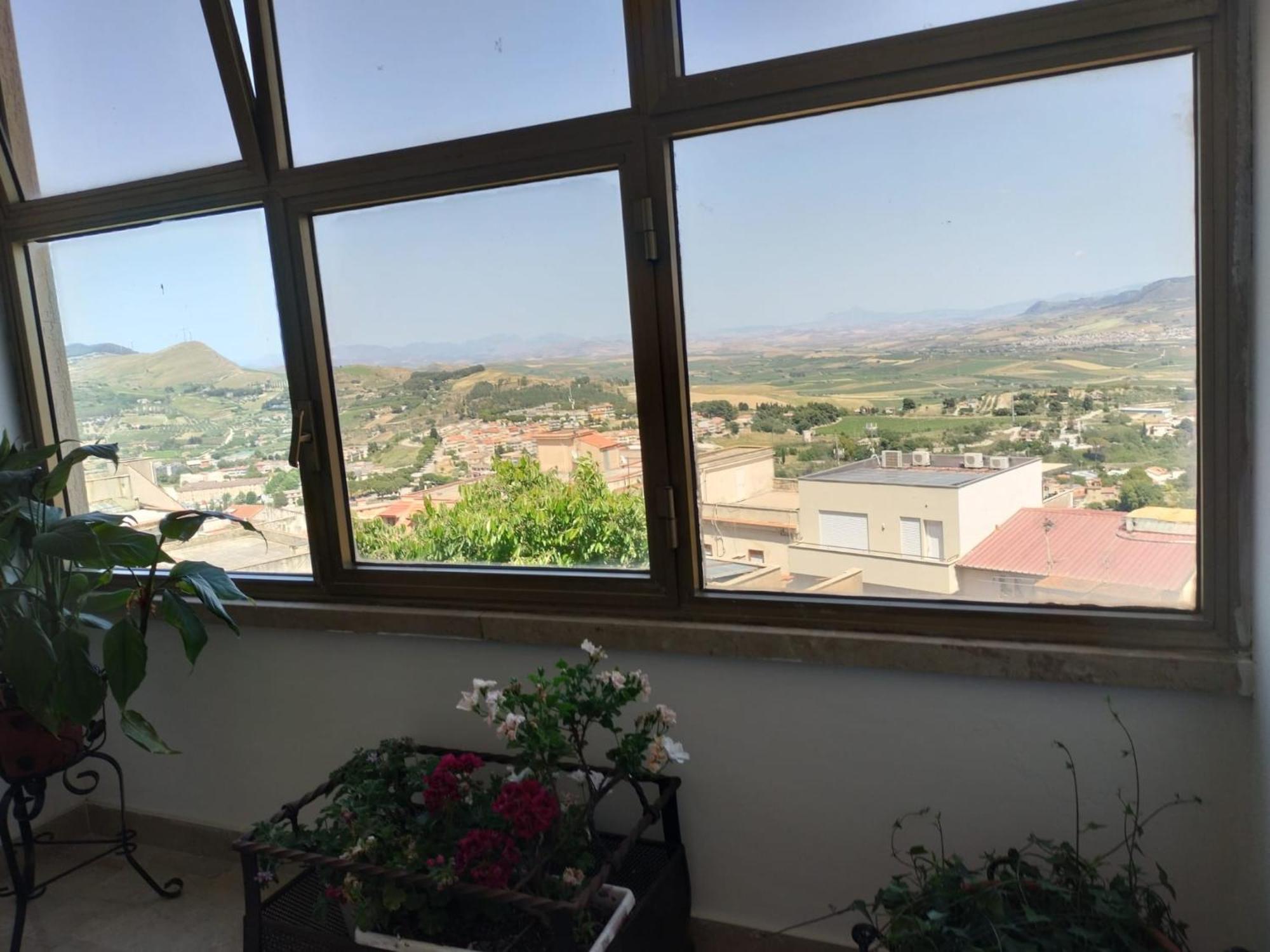 D&P Suites 1 Salemi 外观 照片
