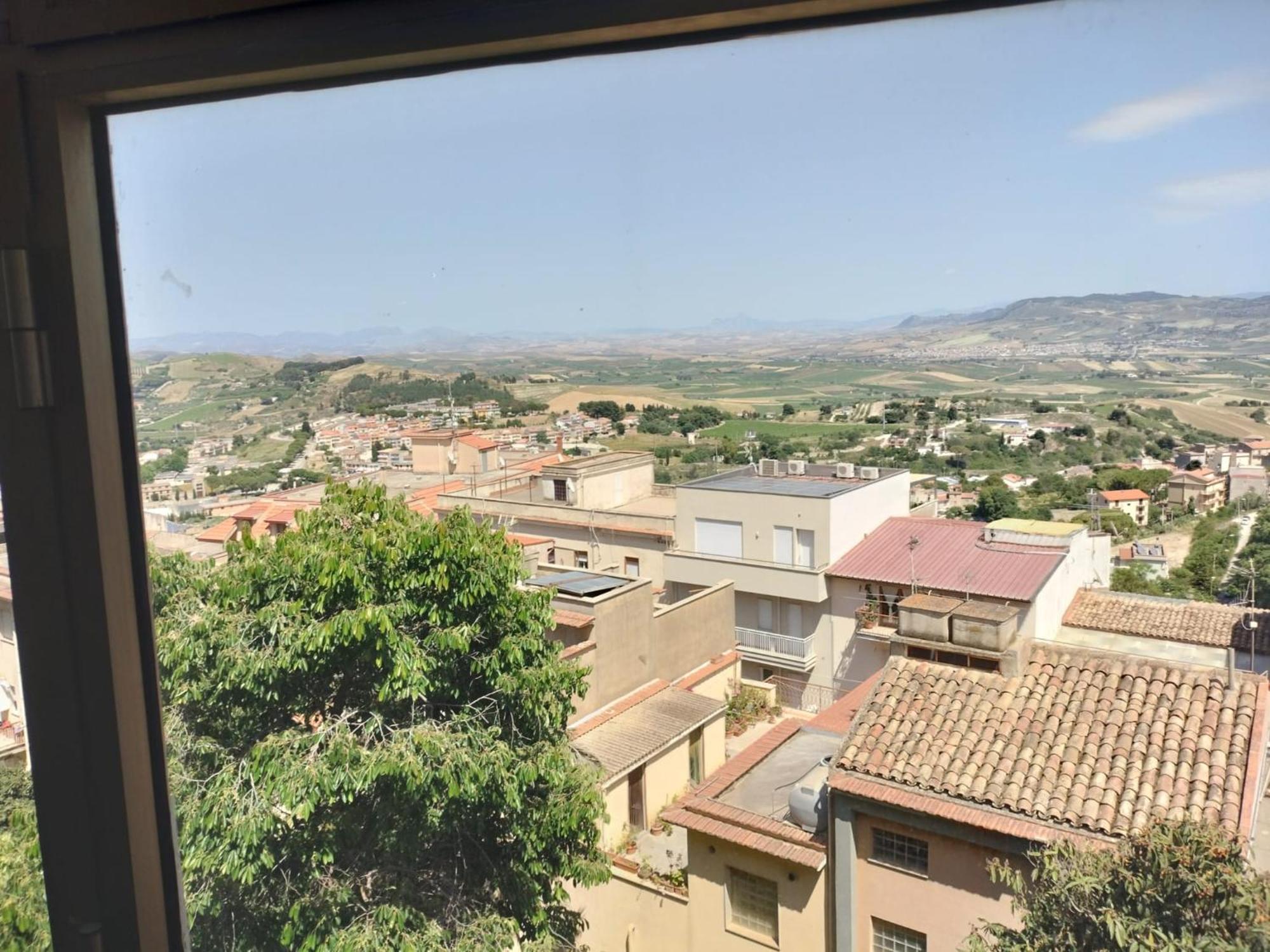 D&P Suites 1 Salemi 外观 照片