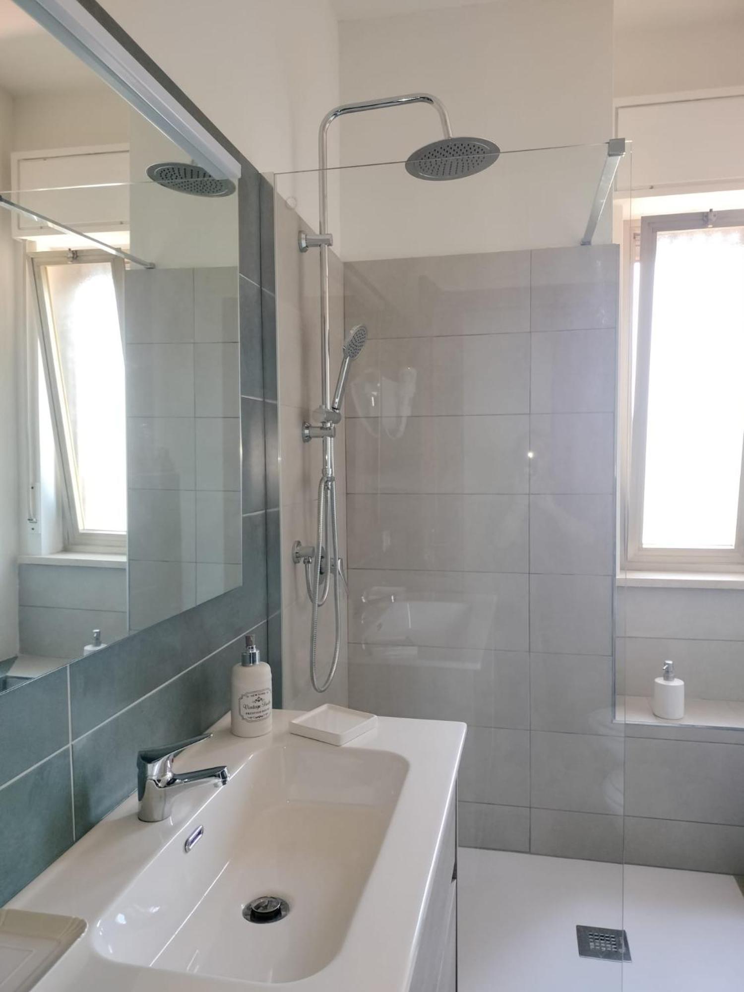 D&P Suites 1 Salemi 外观 照片